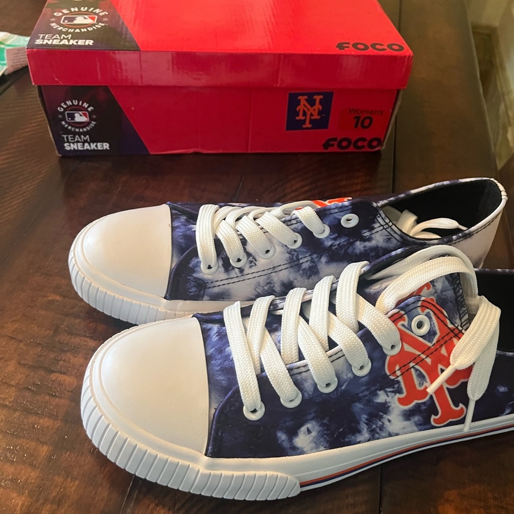 Foco New York Mets women’s sneakers brand new